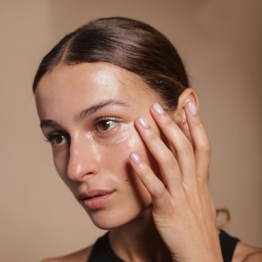 Contorno de Ojos Eyes-Up - Rejuvenating Eye Cream